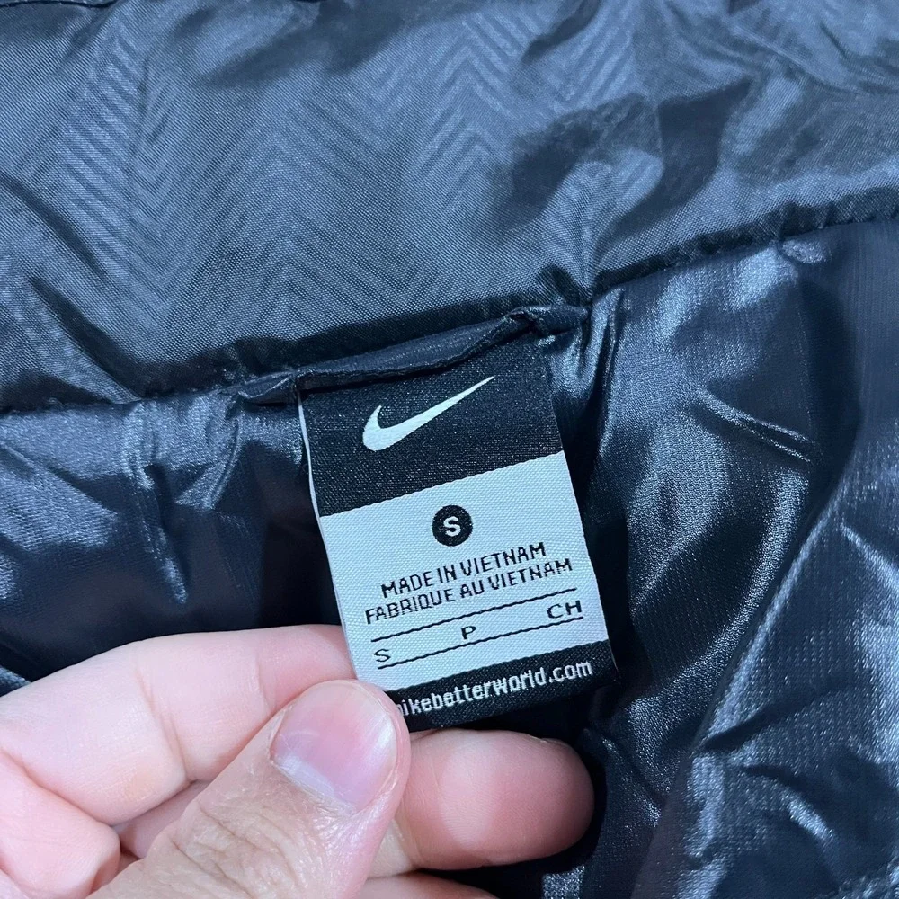 Nike Puffer Vest Girls Small Black Full Zip Insulated Black Grunge Y2K Retro‎